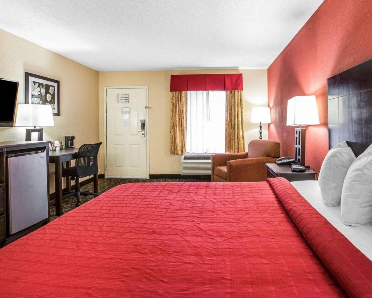 Knights Inn & Suites 格里芬 外观 照片