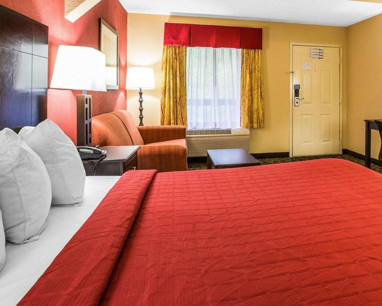 Knights Inn & Suites 格里芬 外观 照片