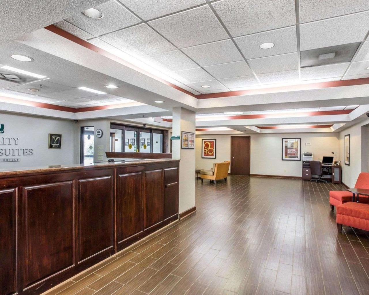 Knights Inn & Suites 格里芬 外观 照片