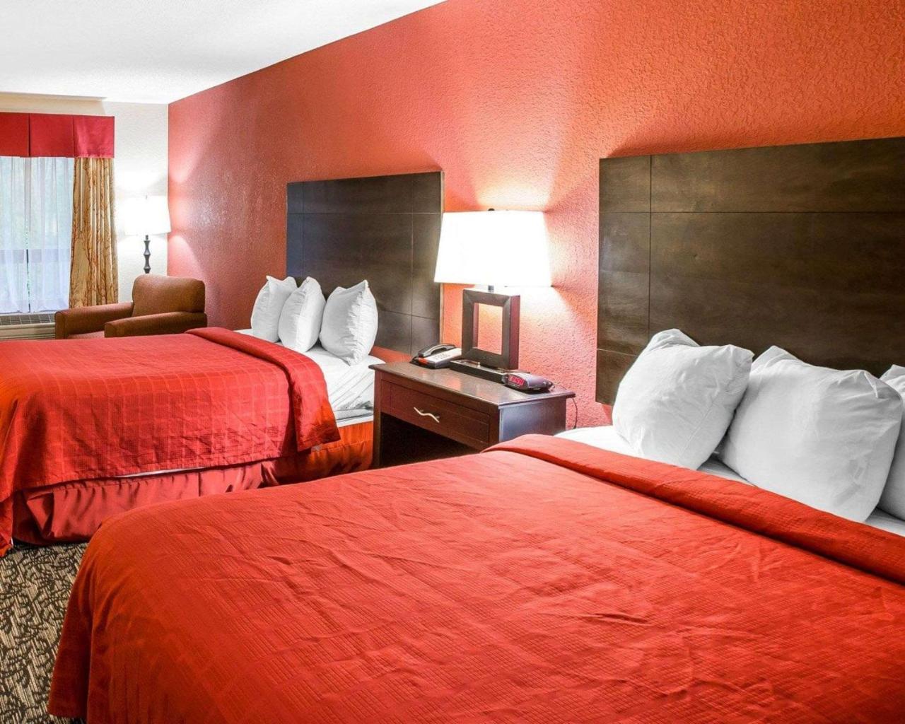 Knights Inn & Suites 格里芬 外观 照片