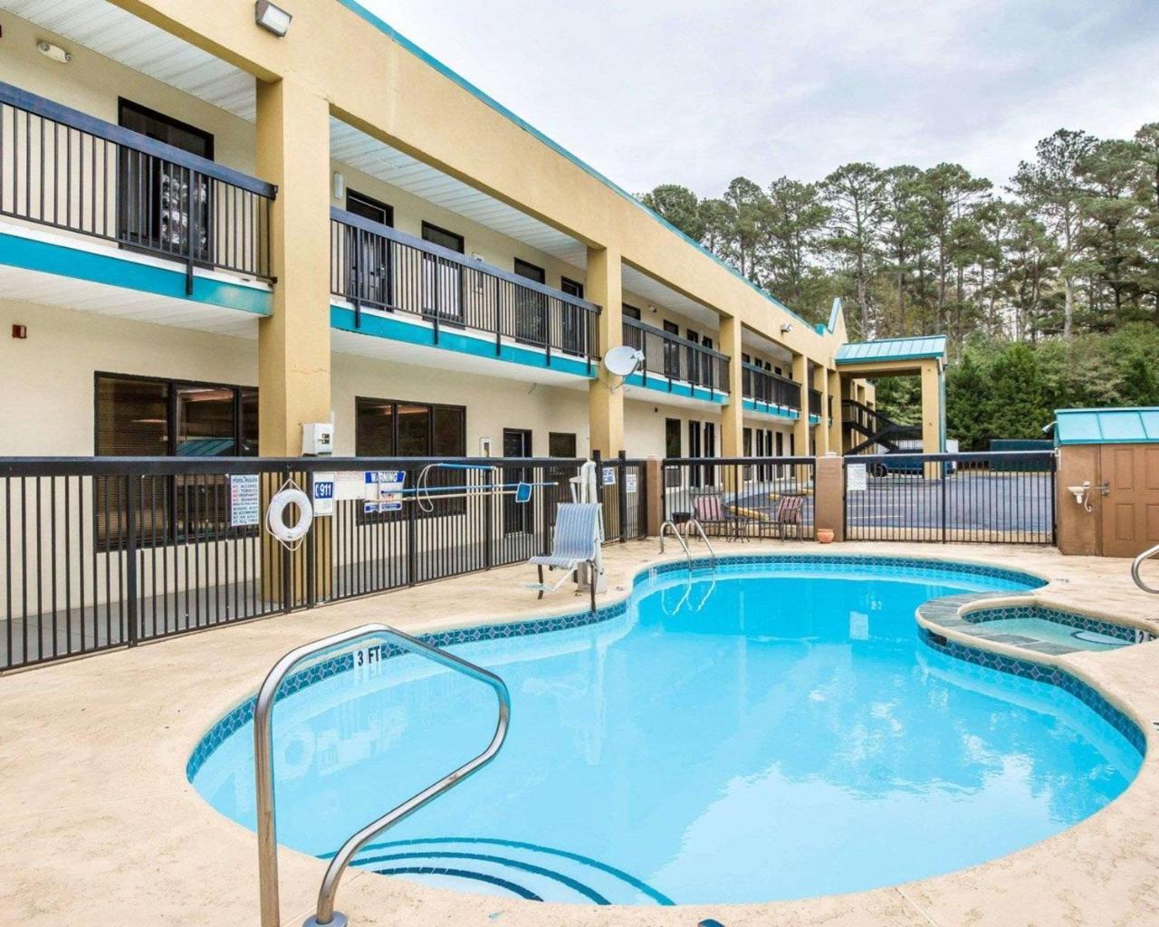 Knights Inn & Suites 格里芬 外观 照片